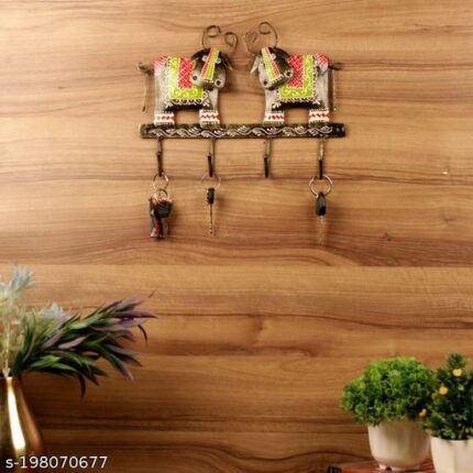Furn Shine ELEGANT METAL/IRON HANDICRAFT TWO COW KEY HOLDER WITH 4 HOOKS Iron Key Holder  (4 Hooks, Multicolor)