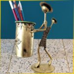 Furnshine - Hyde Iron Man Art Metal Pen Pencil Holder – Handcrafted Antique Gold Desk Organizer Tabletop Decor - Image 3